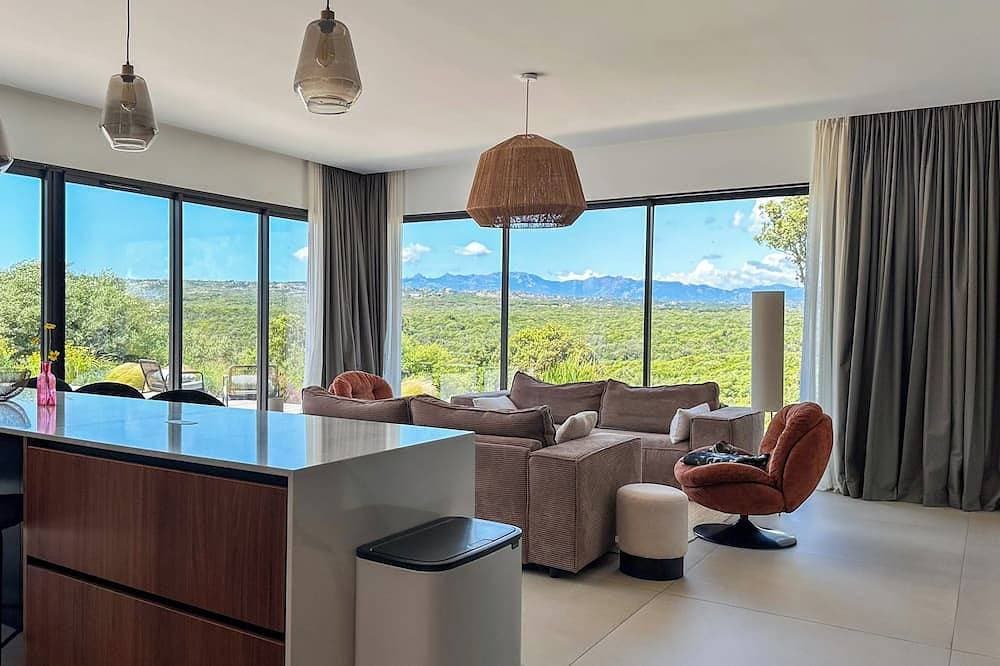 Foto 12 von 30: Villa Soladela · Bonifacio · Heated pool · Breathtaking view · AC · Quiet