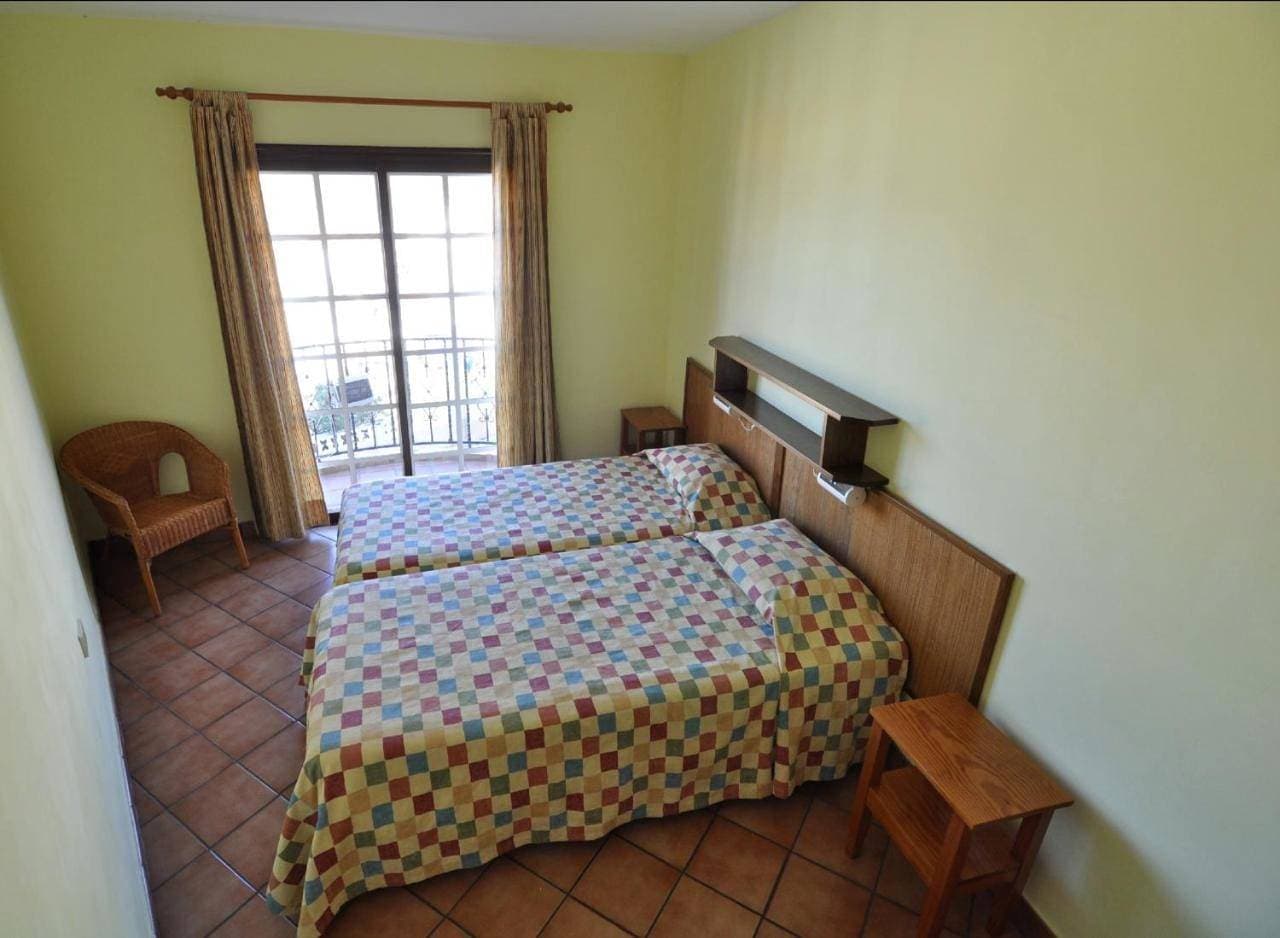 Foto 4 von 14: Two-Bedroom Apartment