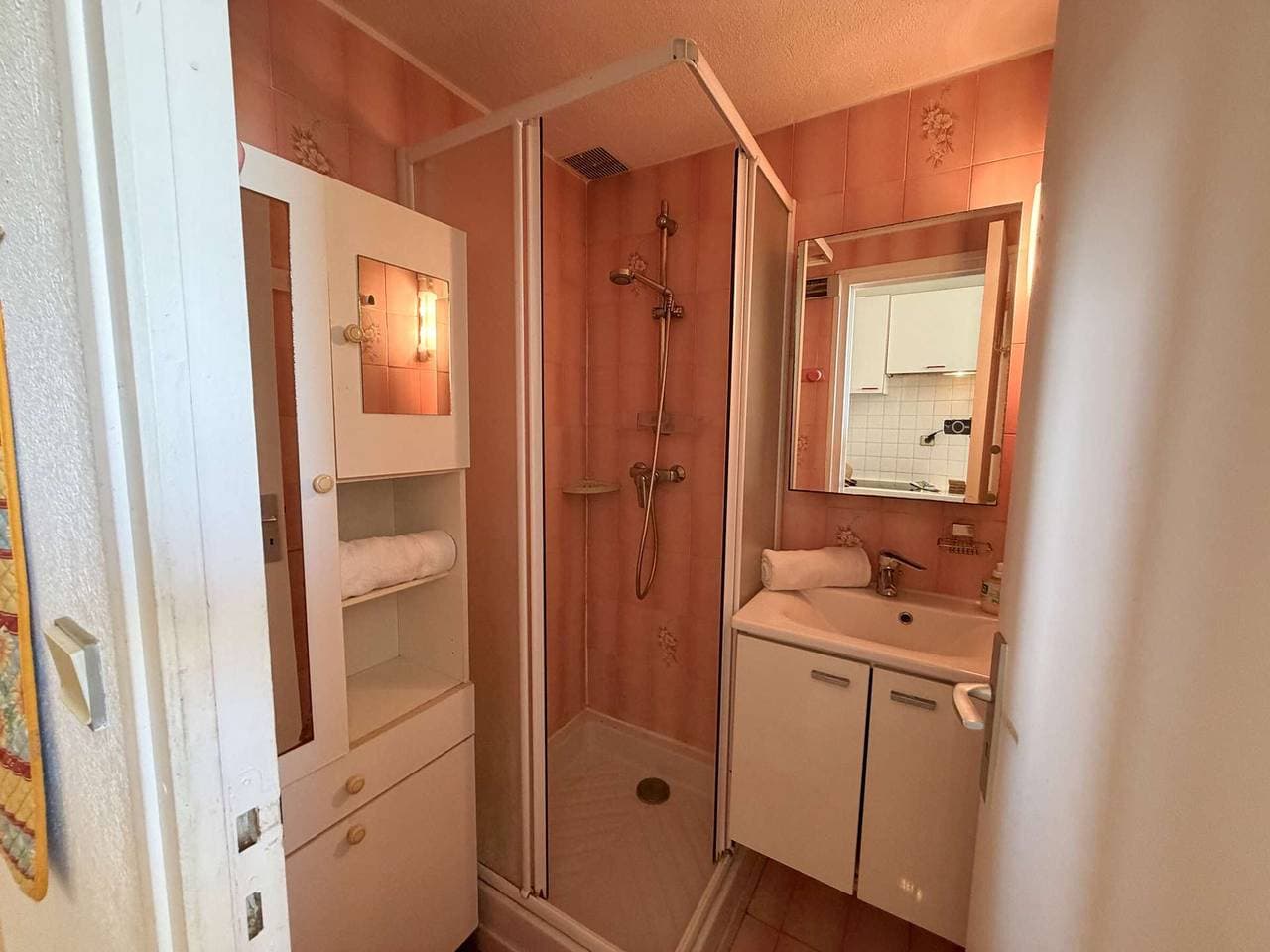Foto 5 von 13: Erdgeschoss 2-Zimmer-Wohnung Direkter Strandzugang