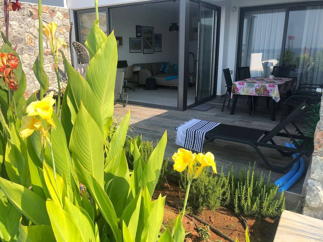 Foto 13 von 16: Oase am Meer mit privatem Pool und atemberaubender Aussicht