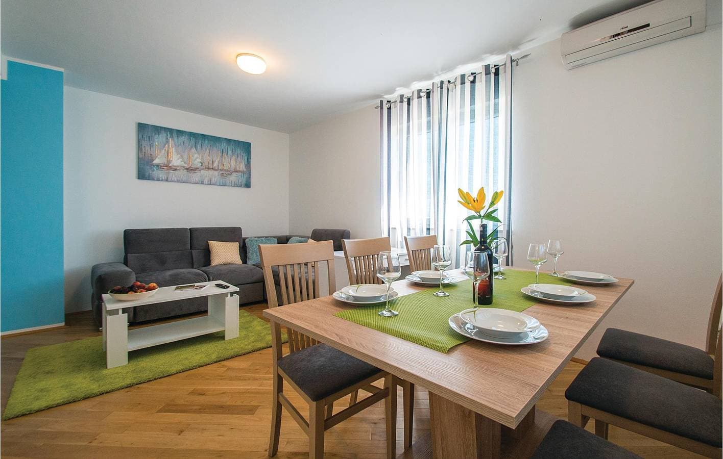 Foto 4 von 24: Apartment am Meer mit Terrasse, WLAN und Parkplatz – 2 km von Duga Luka entfernt