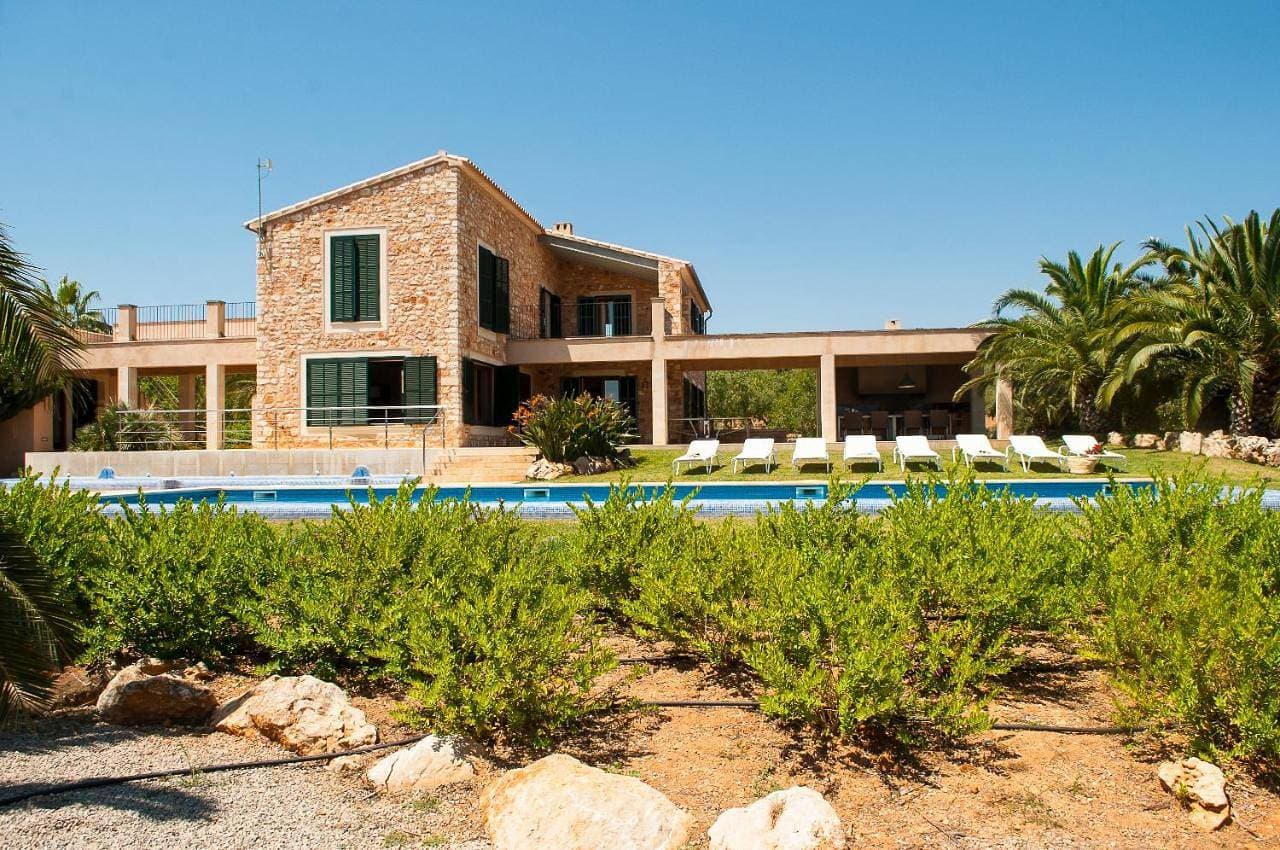 Foto 4 von 67: Five-Bedroom House