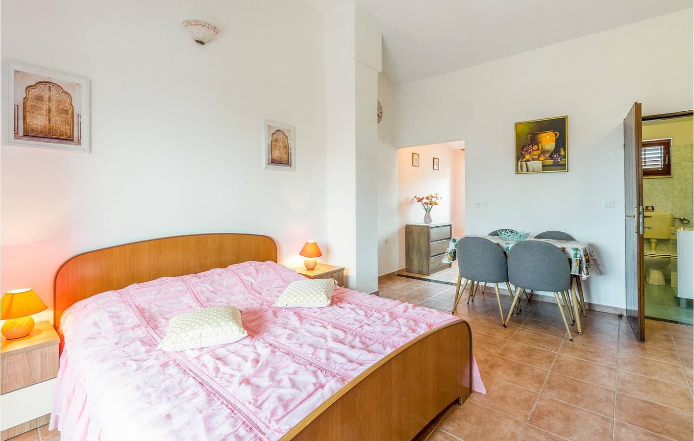 Foto 11 von 21: Gemütliche Ferienwohnung mit Terrasse, WLAN und Parkplatz – 1,5 km vom Strand entfernt