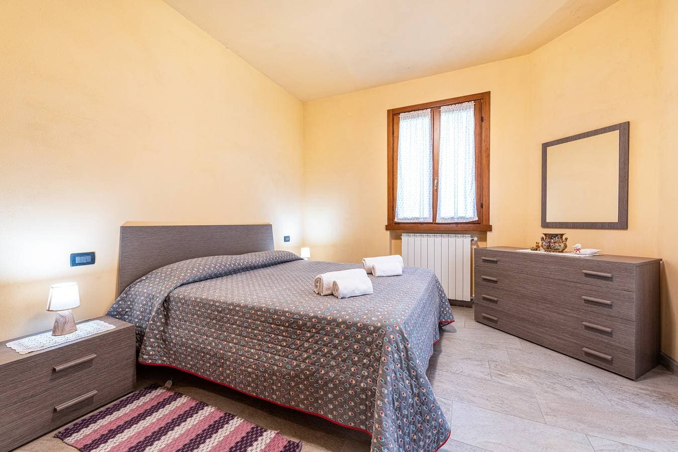 Foto 2 von 23: Ferienwohnung 'Casa Caterina' mit Seeblick, Garten und WLAN