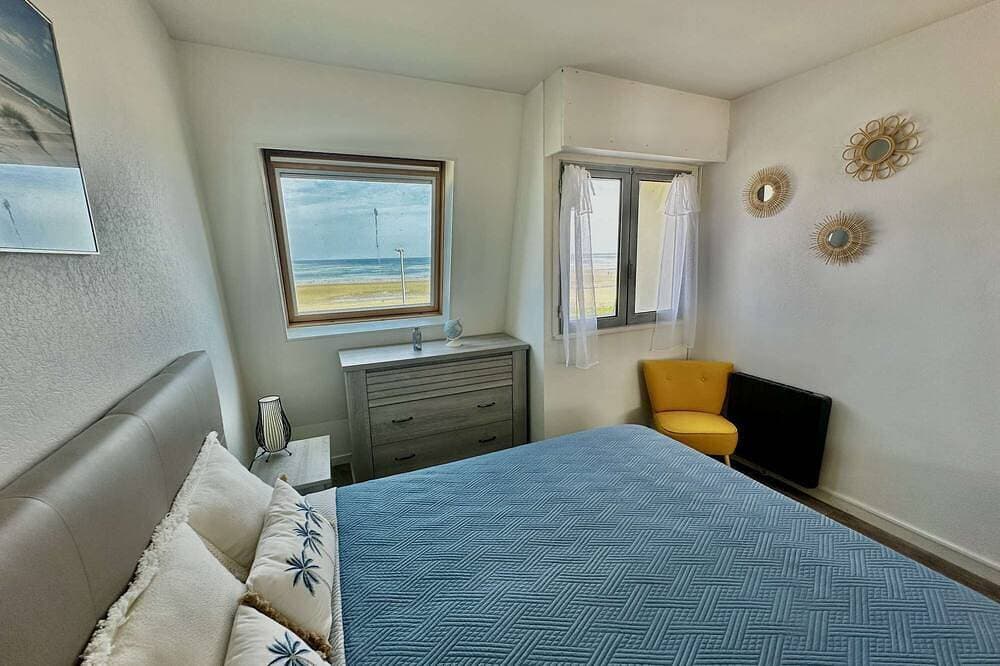 Foto 3 von 14: La mouette rieuse, terrace, sea view, beach access