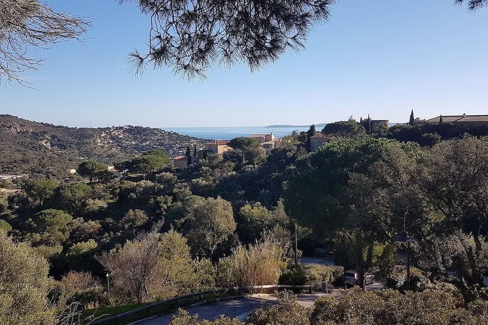 Foto 13 von 22: 3-Star Air-Conditioned Apartment • Beaches 5 minutes away • Bormes