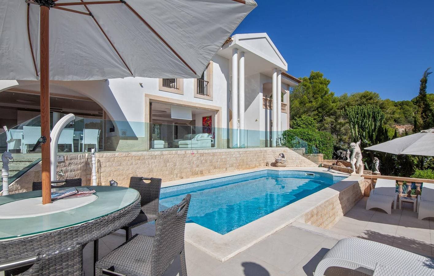 Foto 12 von 48: Appartement mit Meerblick, Pool, Terrasse und Grill - 2km bis Playa de s'Hostalet