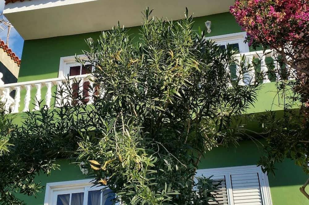 Ferienwohnung Isabel:Ruhe, tolle Aussichten und Strand Alojera 1