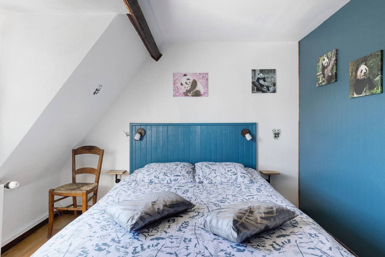 Foto 6 von 33: Gästezimmer „La Ferme Des Bigornes - Panda“ mit gemeinsamer Terrasse, Garten und WLAN