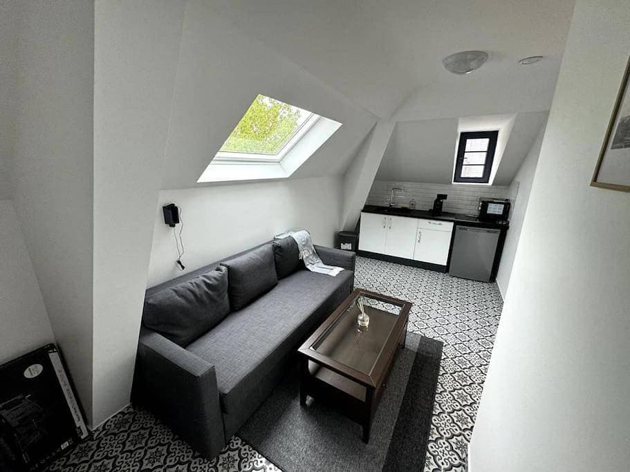 Foto 8 von 19: One-Bedroom Apartment