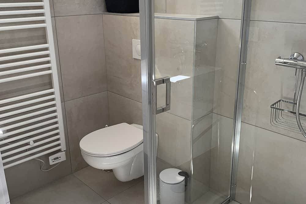 Foto 4 von 14: 4-Bedroom Village House Sleeps 8