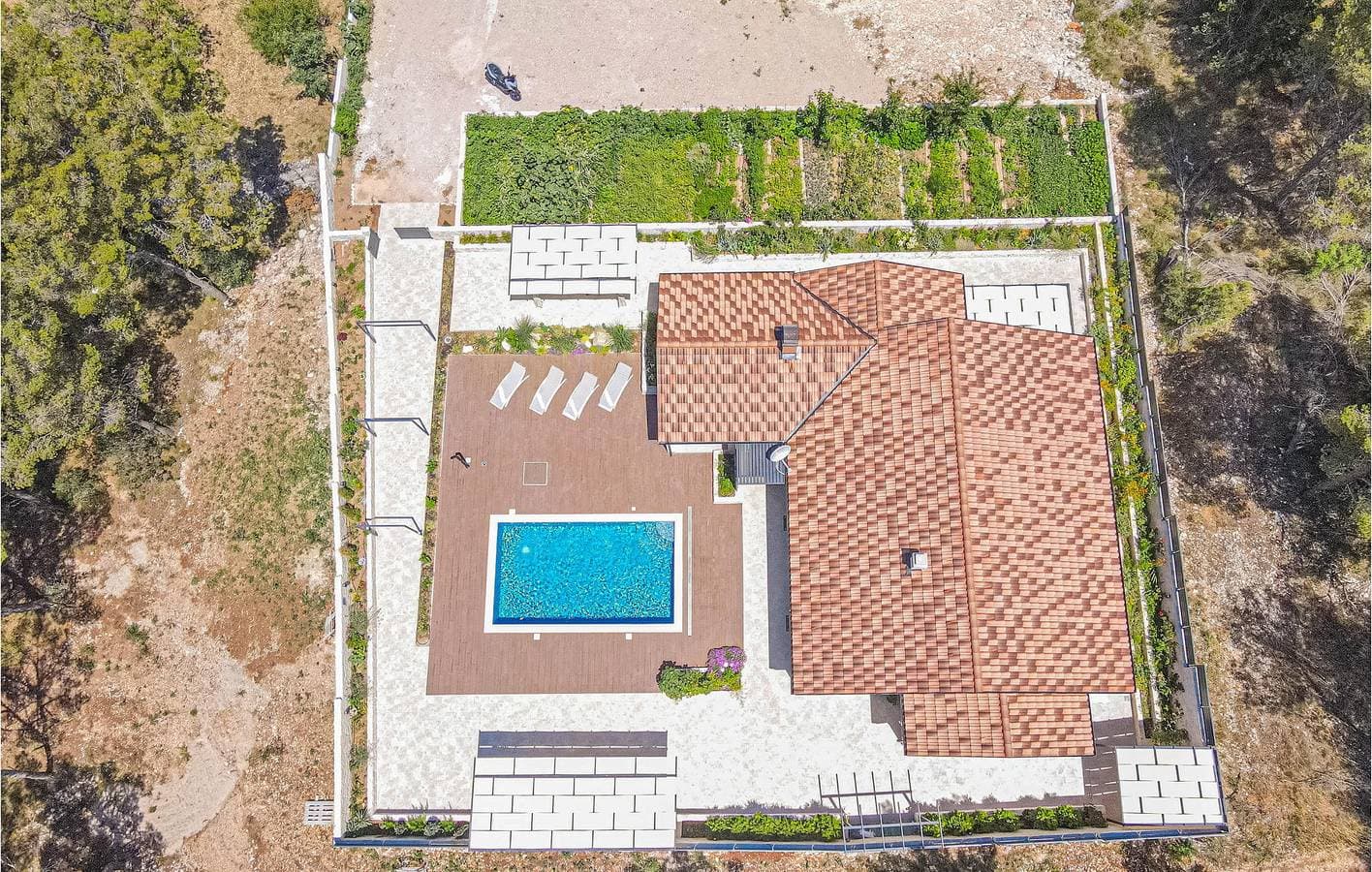 Foto 2 von 44: Gemütliche Ferienwohnung in Küstennähe mit Pool und Terrasse, 1,5 km von Zaboric entfernt