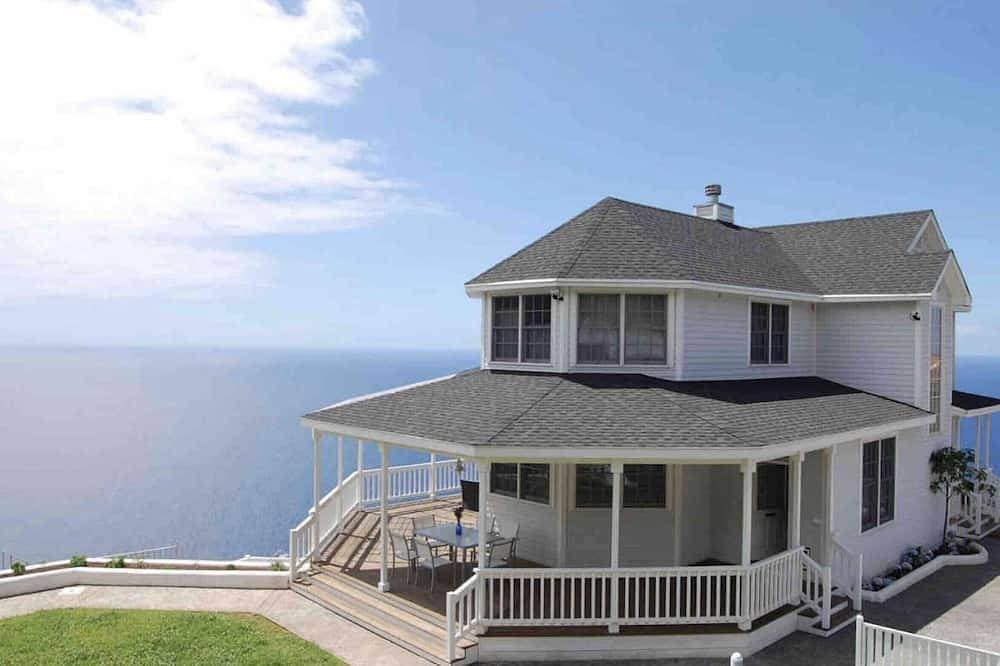 Villa With  Best Amazing Ocean Views 1
