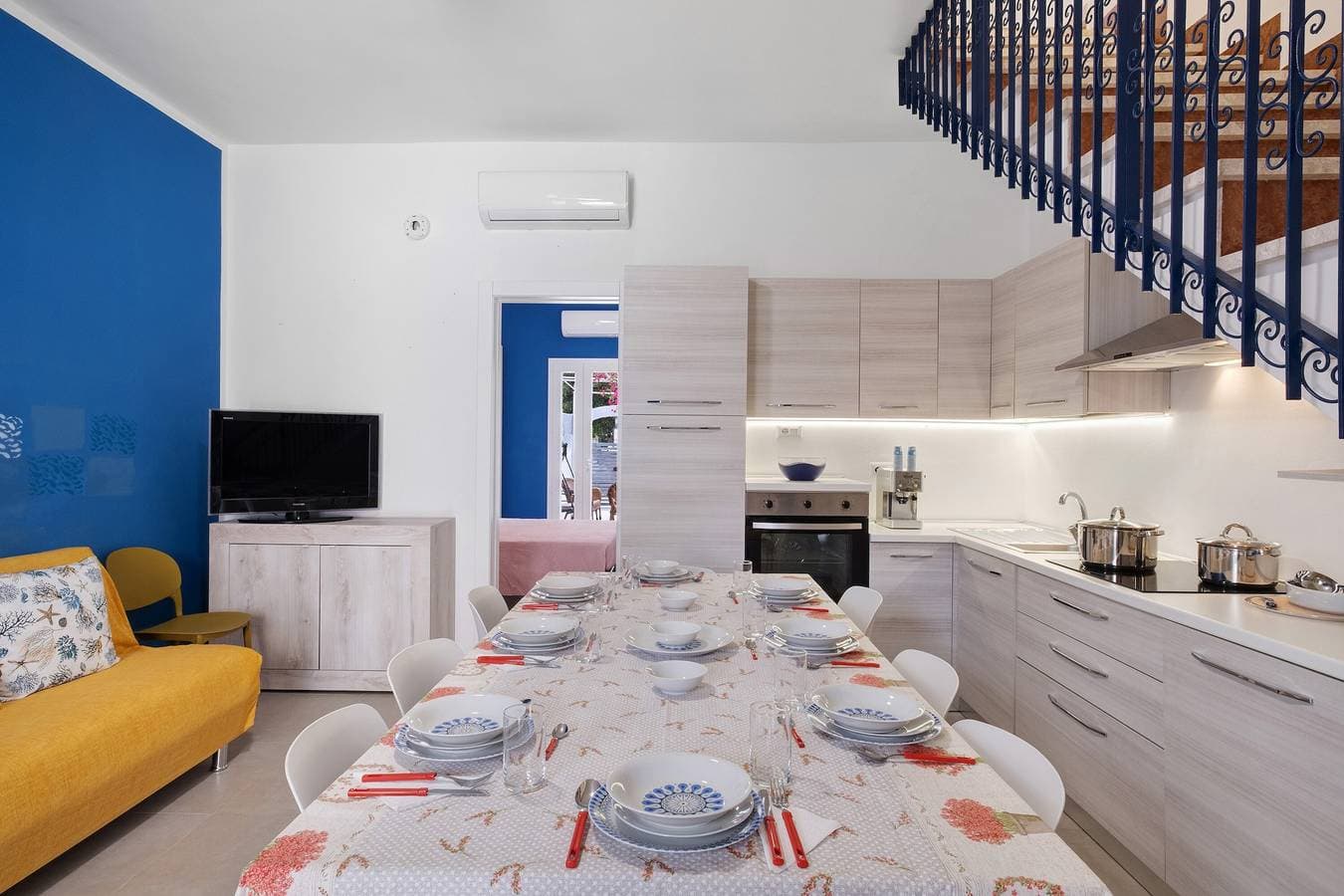 Foto 5 von 22: Villa „Bicos“ mit privatem Garten, Balkon und Klimaanlage