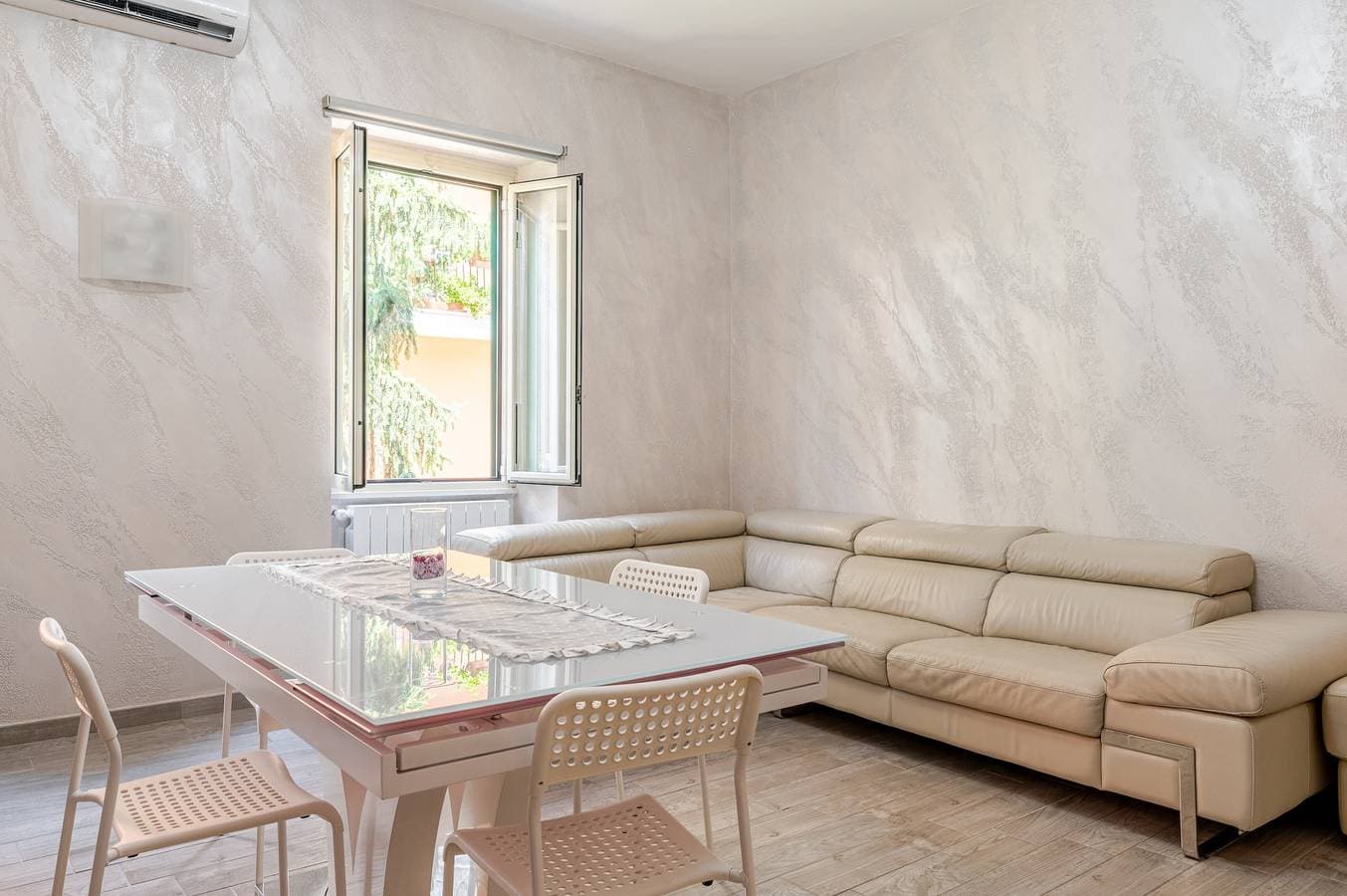 Foto 6 von 29: Apartment 'Amars House' mit Balkon, WLAN und Klimaanlage
