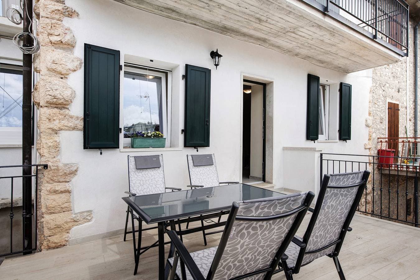 Foto 4 von 18: Ferienwohnung "Casa Vera Aurora" mit privatem Gartenblick und Wi-Fi