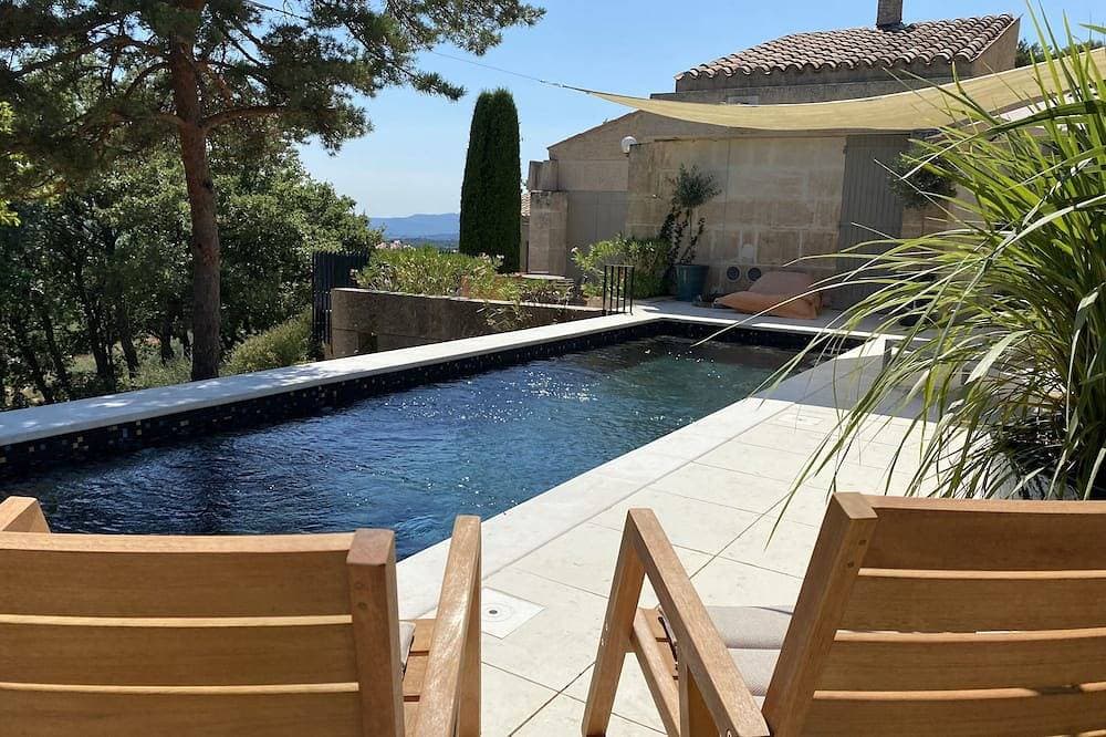 Exceptional Luberon location - Private swimming pool 1