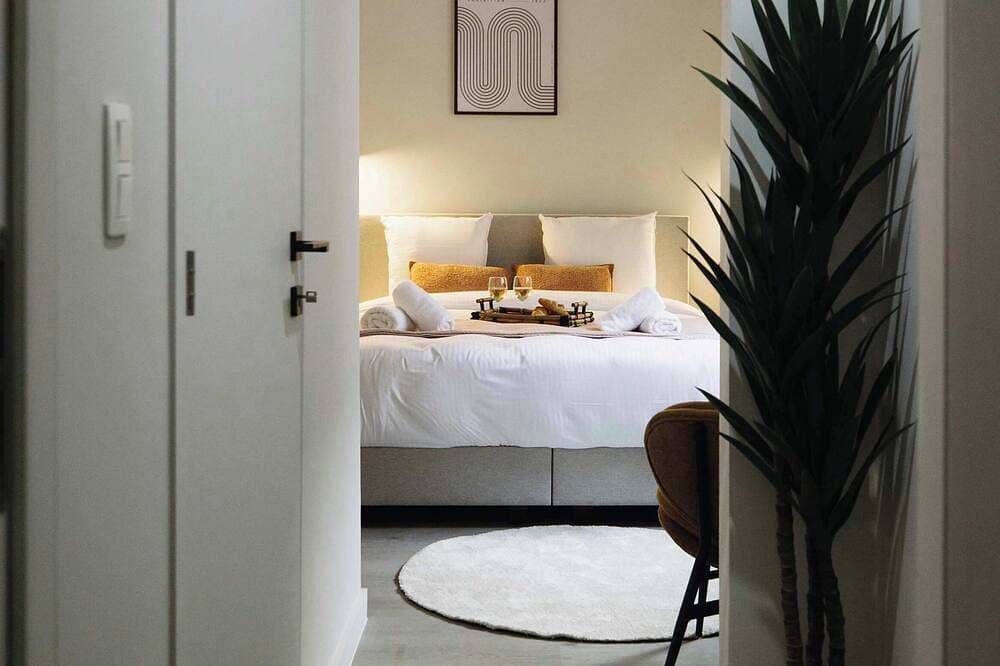 Foto 4 von 12: Cozy Studio Retreat for Two in Antwerp
