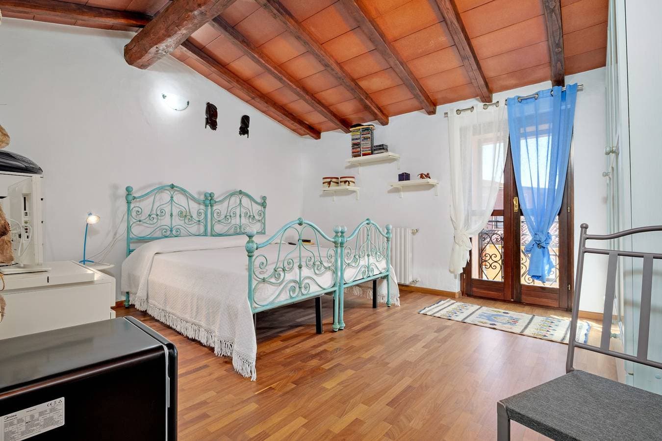 Camere La Ro Ca- Telti 1