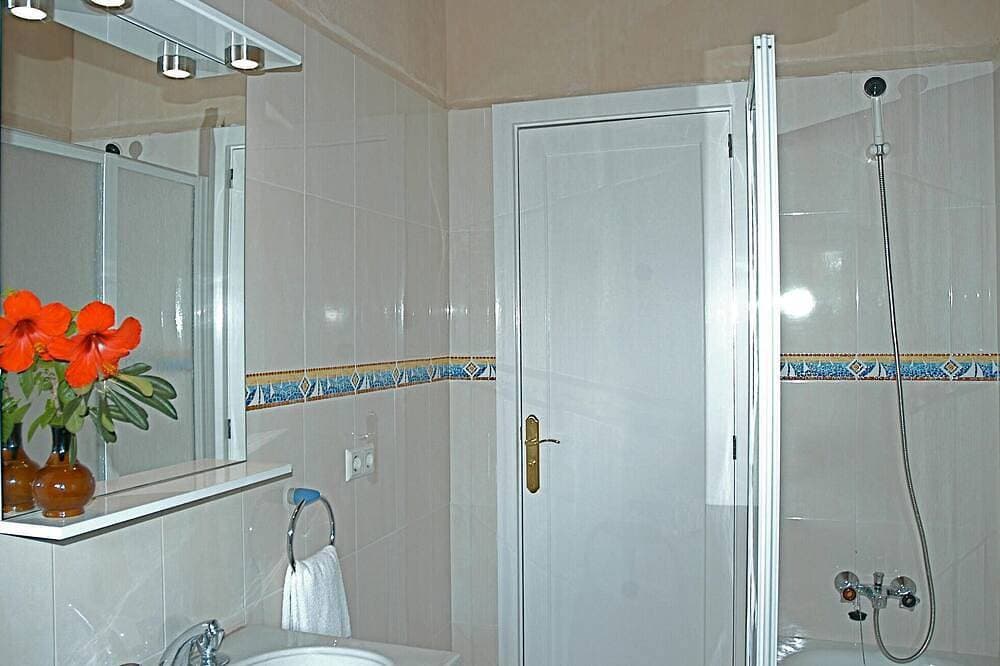 Foto 8 von 26: Beautiful home in Estellencs