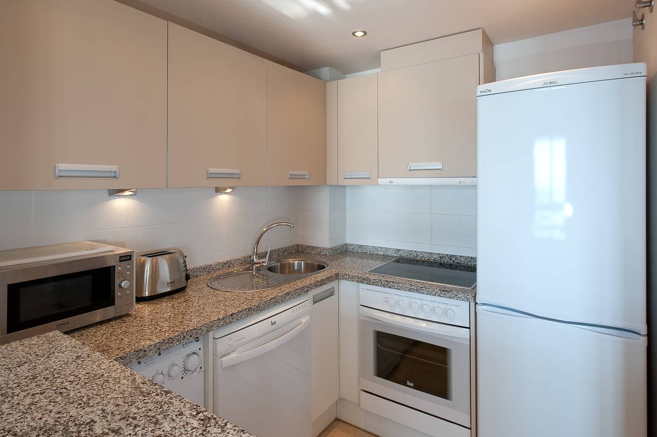 Foto 3 von 13: Apartamento 1 dormitorio , Torrox