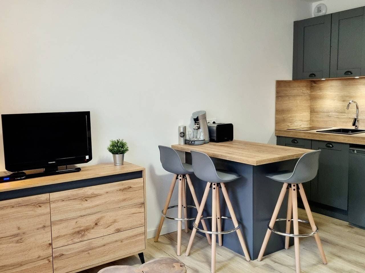 Foto 2 von 15: Renoviertes Studio für 4 Pers. an Skipisten mit Parkplatz