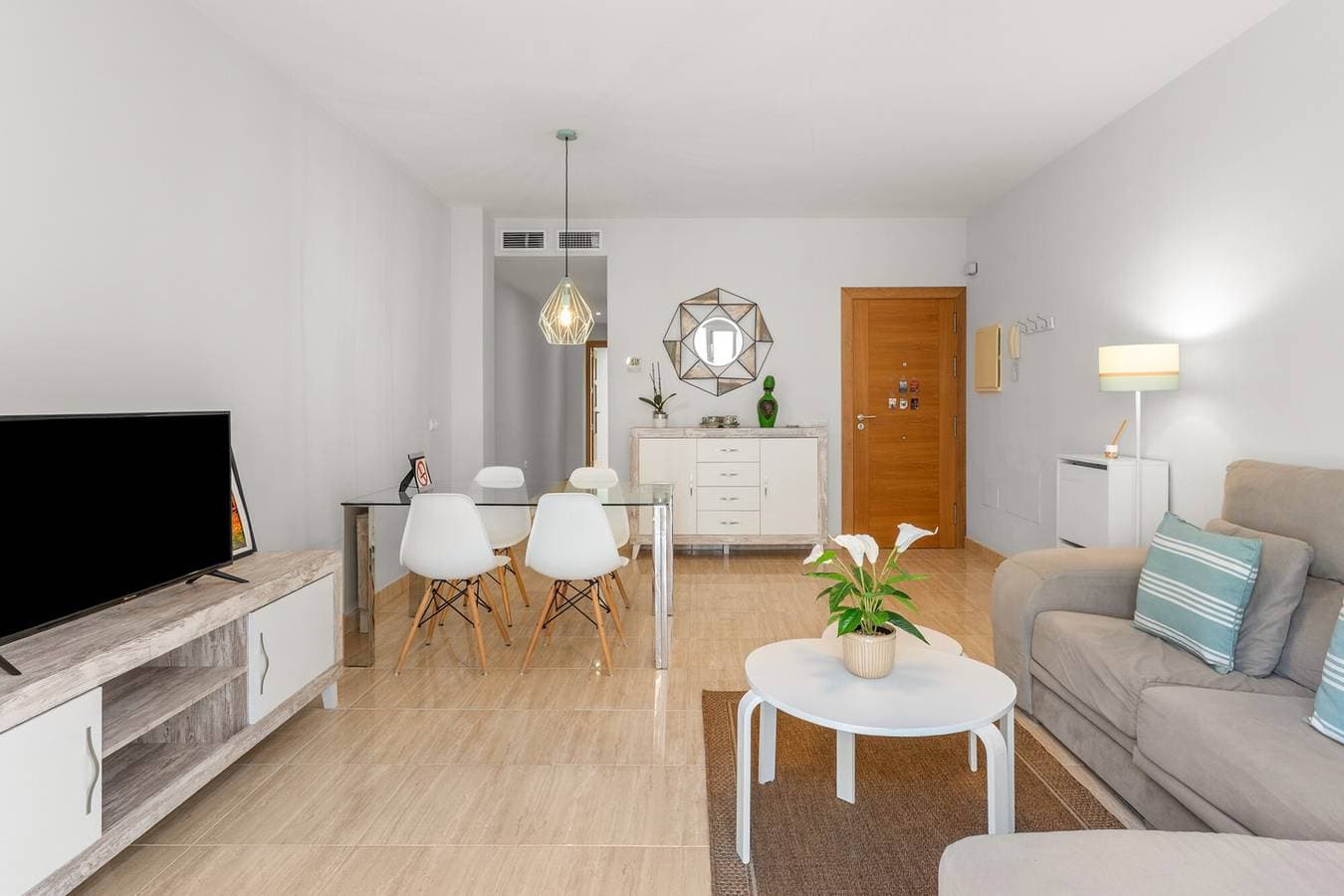 Foto 3 von 23: Ferienwohnung 'Luxury Beach Apartment in Central Fuengirola' – 150 m vom Strand entfernt