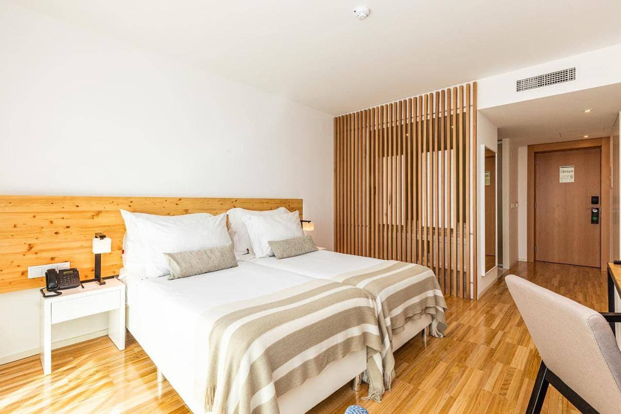 Foto 6 von 10: Double or Twin Room with Kart experience