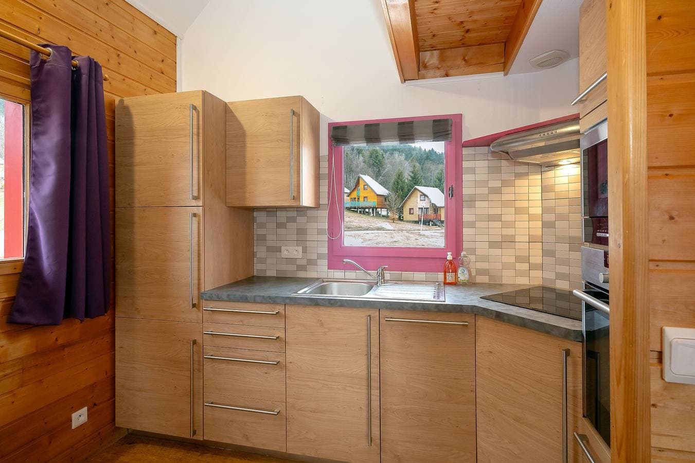 Foto 7 von 20: Chalet '228 - Village Nordique' mit Bergblick, Gemeinschaftspool und privater Terrasse