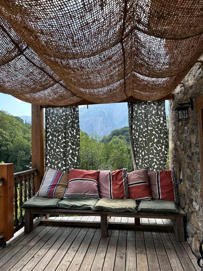 Foto 4 von 41: Three-Bedroom Chalet