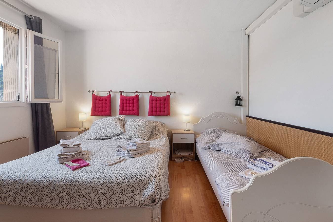 Foto 6 von 32: Bed and Breakfast „Perroquet“ mit Bergblick, WLAN und Klimaanlage