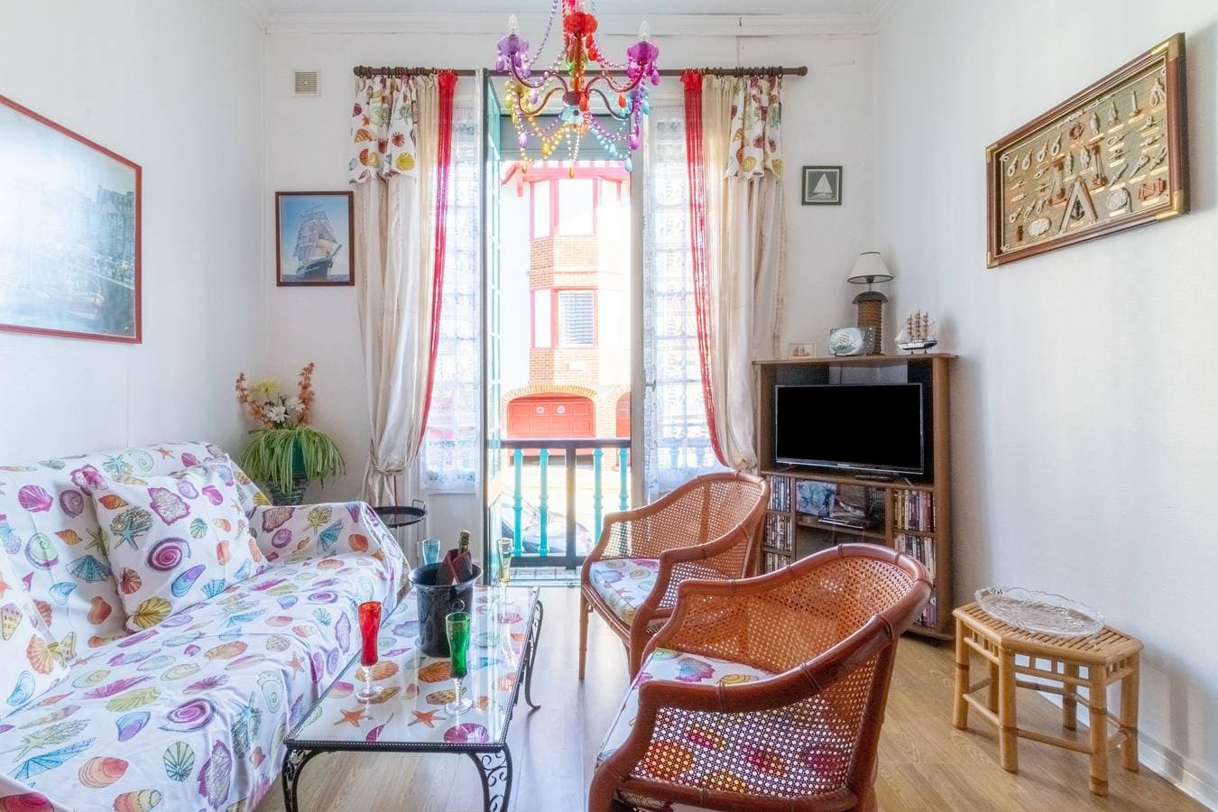 Foto 4 von 12: Ferienwohnung für 6 Personen mit Balkon