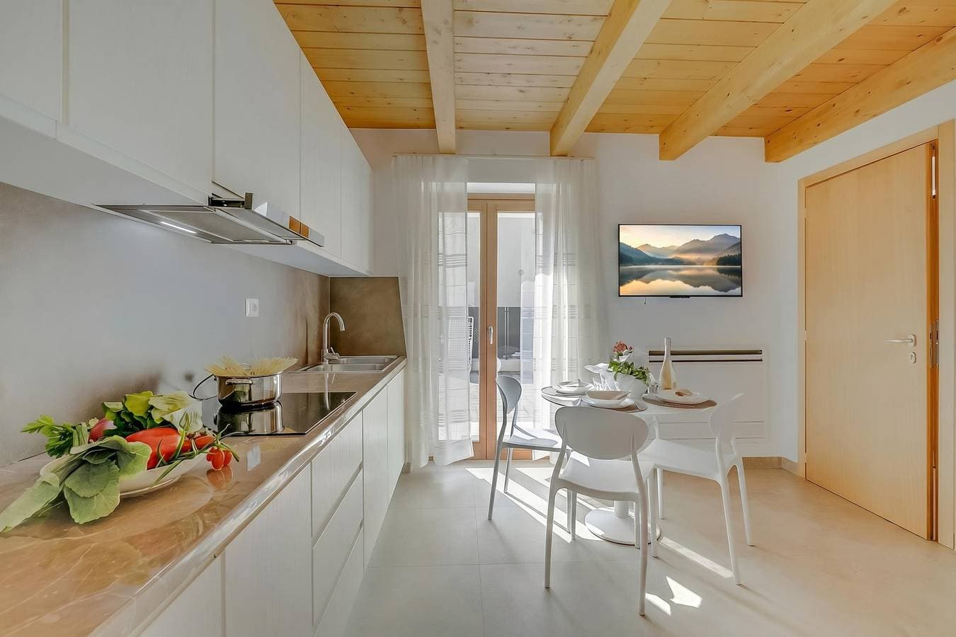 Foto 5 von 24: Residenza Lugana Pool & Garden in Peschiera Apt 2