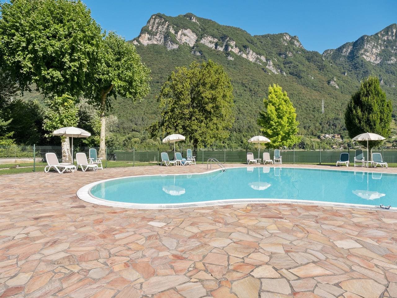 Foto 10 von 73: Wohnung in Idro mit See- und Bergblick