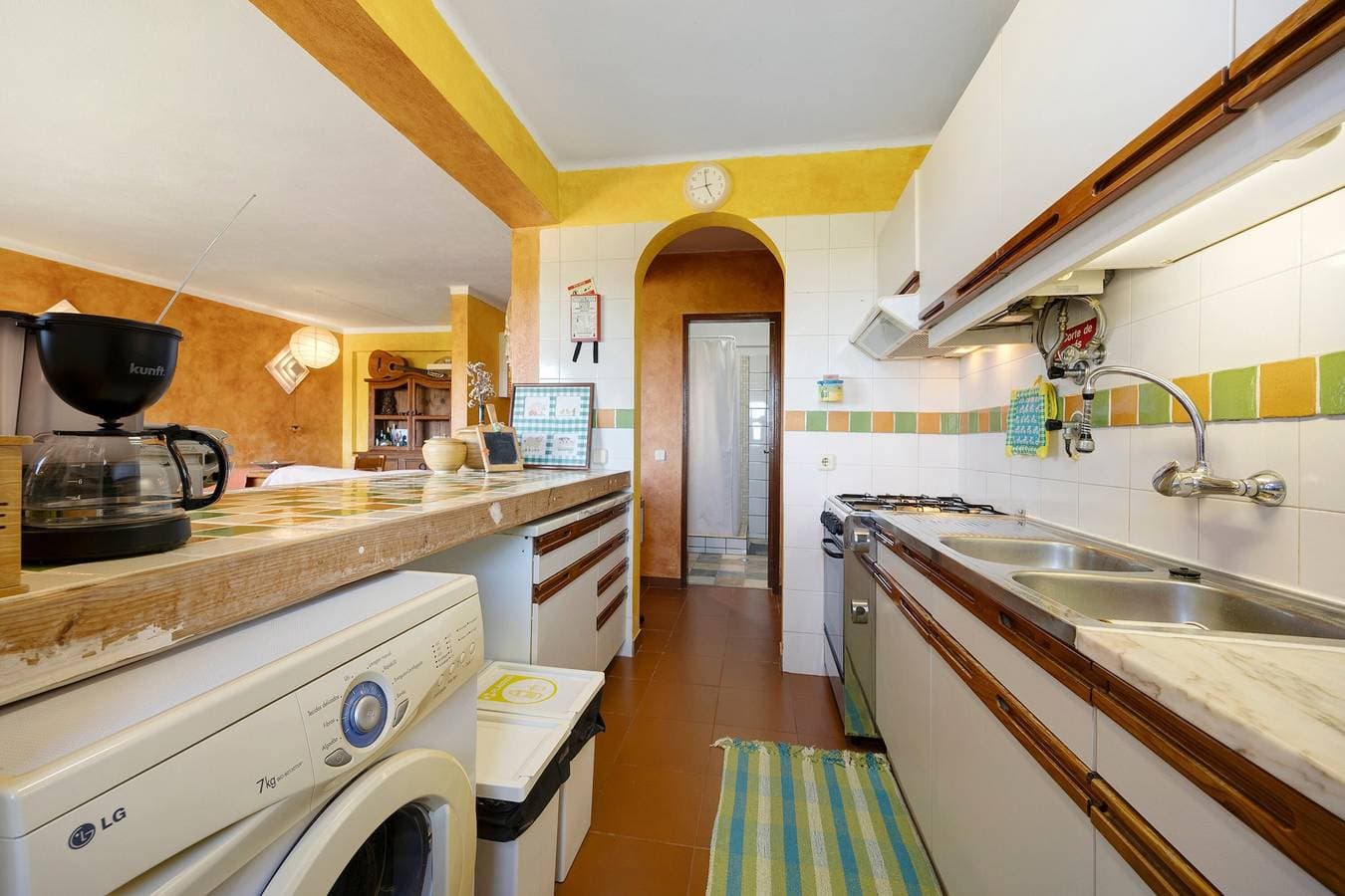 Foto 9 von 22: Ferienhaus 'Surf Spot' mit Bergblick, Gemeinschaftsterrasse und Balkon