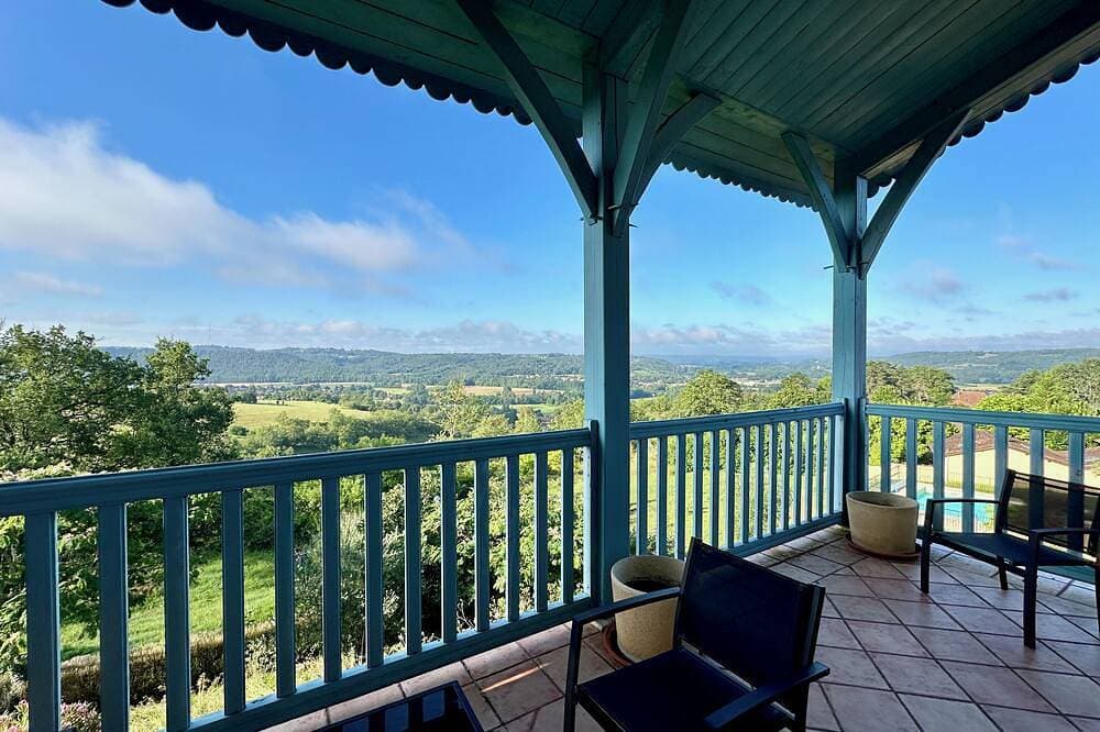 Foto 6 von 7: Maison Oléa - Chambre D'hôtes \"fleur de Lin\" Avec vue sur la Vallée de la Vézère