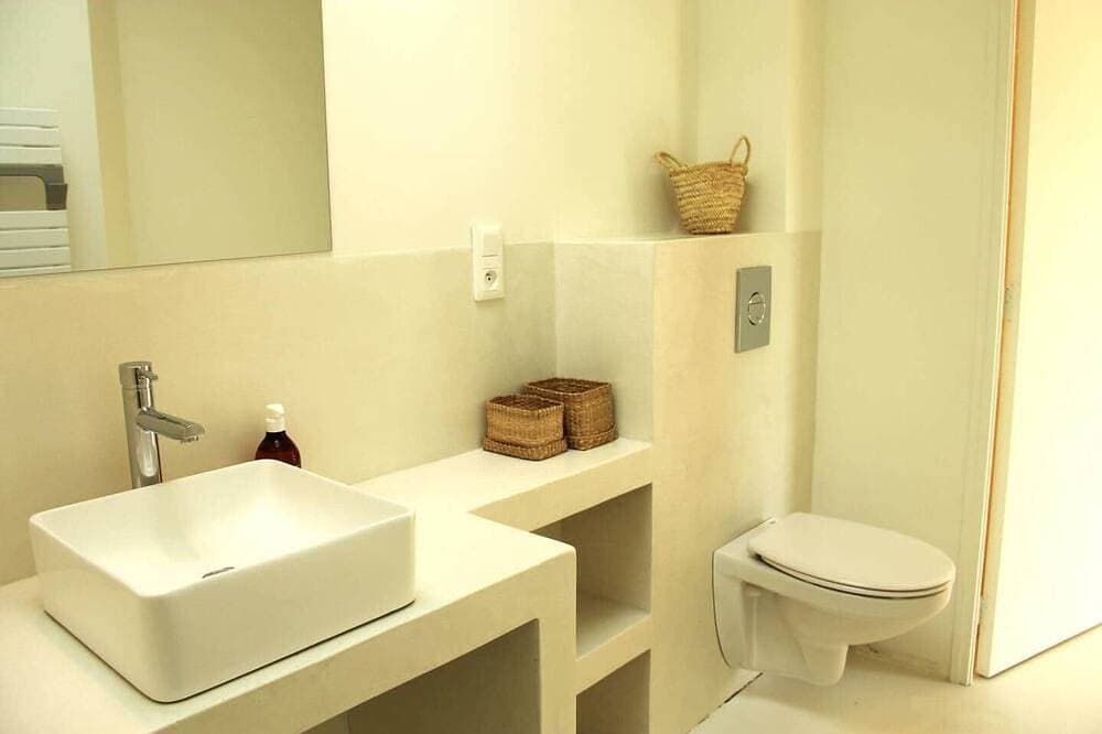 Foto 6 von 25: Casa ZaO Jolie maison en bois brut de 50m2 à