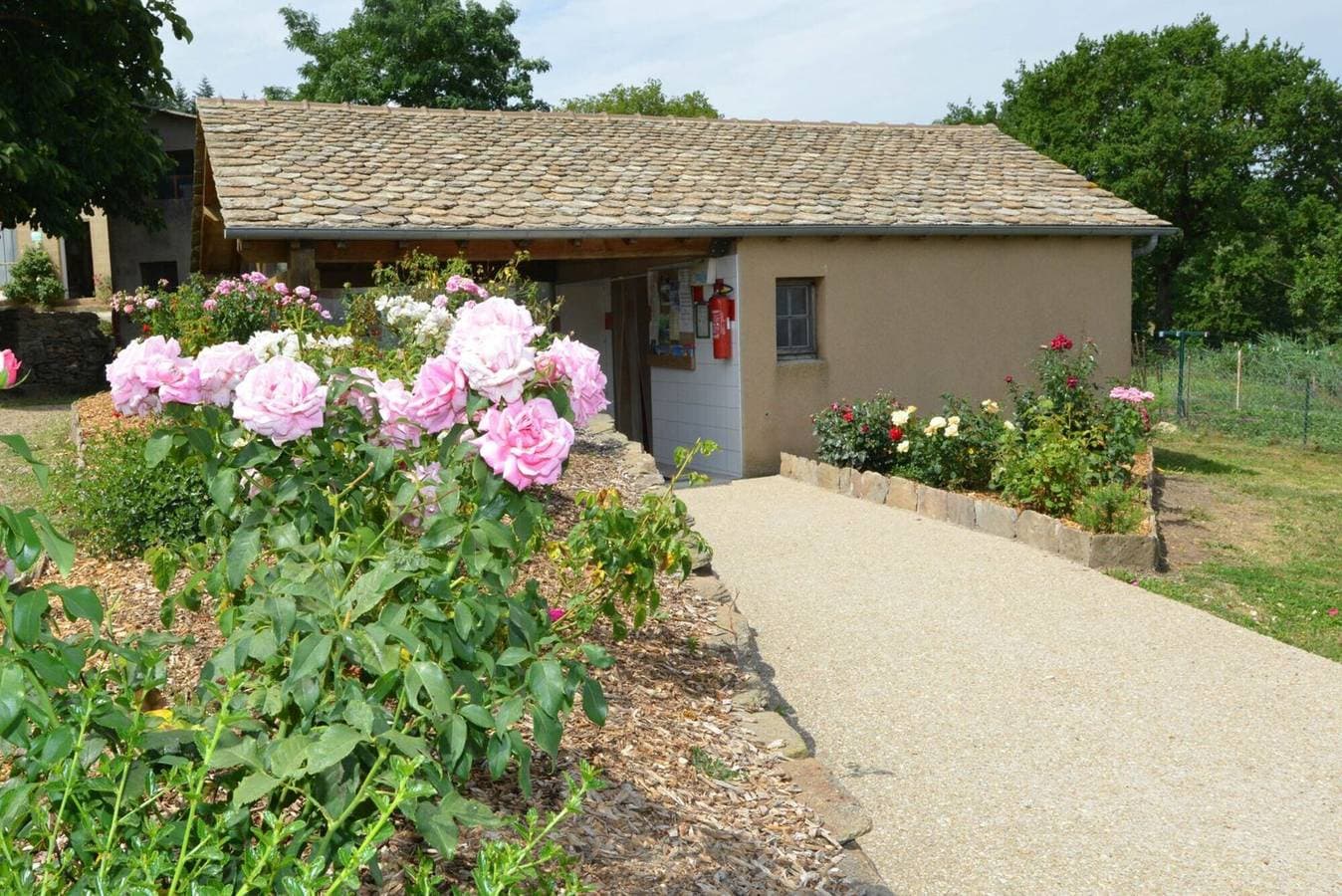 Foto 8 von 17: Bed & Breakfast 'Chambre La Familiale' mit Bergblick, Gemeinschaftspool und WLAN