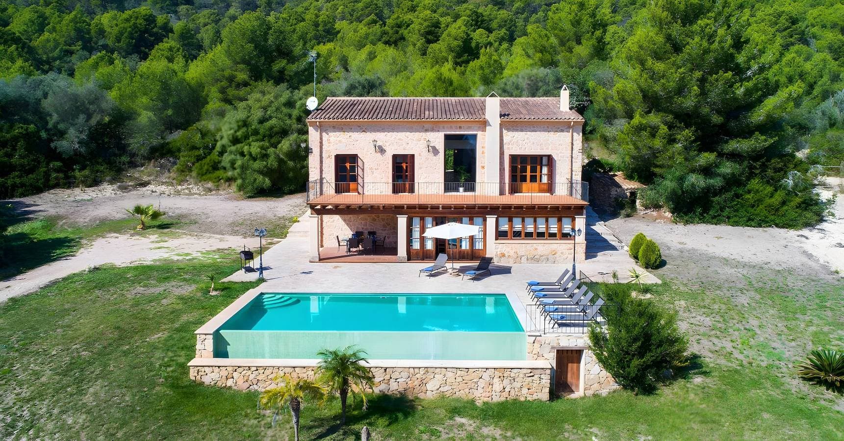 Foto 5 von 31: Ferienhaus 'Horlandis' mit Bergblick, privatem Pool und WLAN