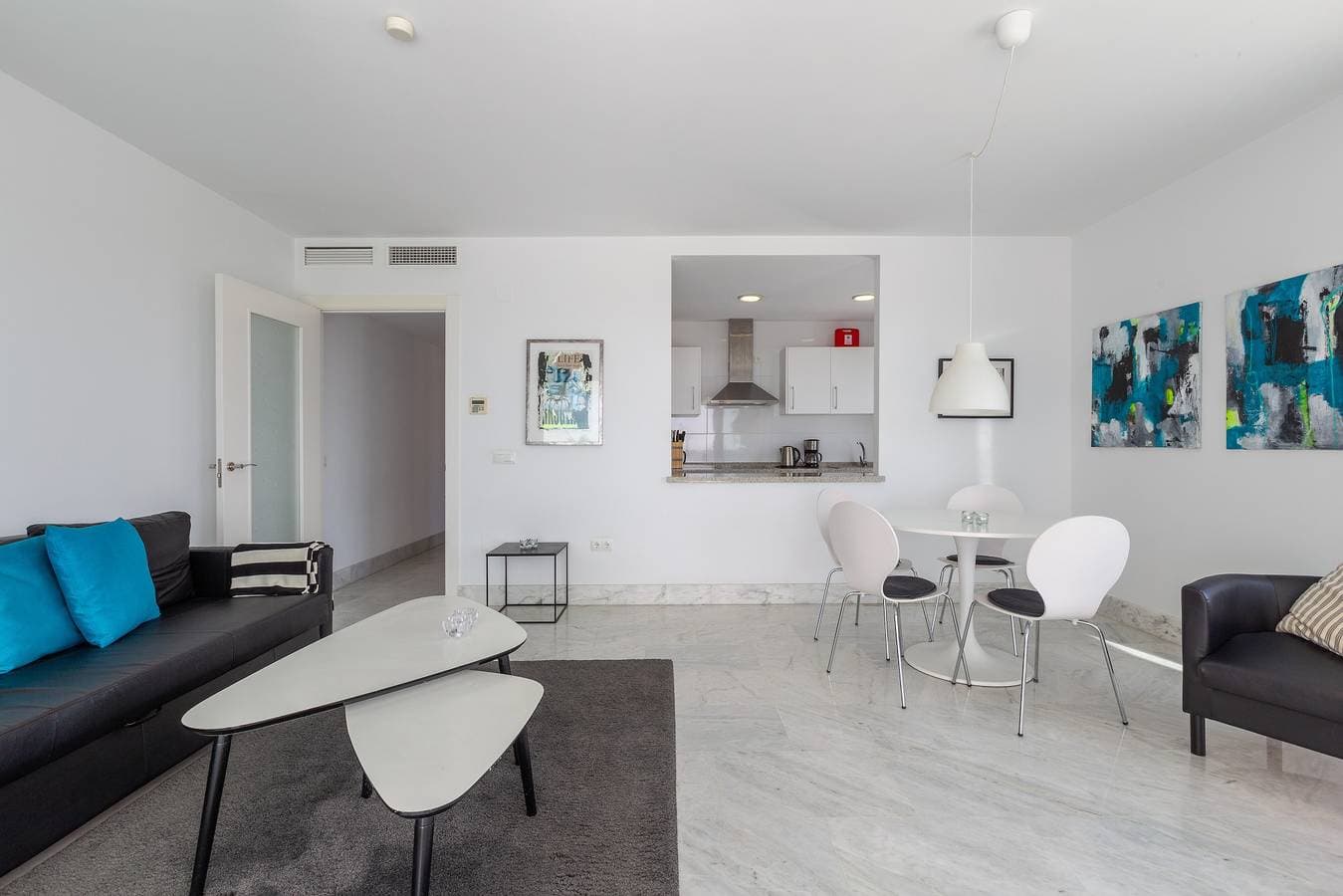 Foto 6 von 25: Schöne Ferienwohnung mit Sonnenterrasse, Pool und Meerblick