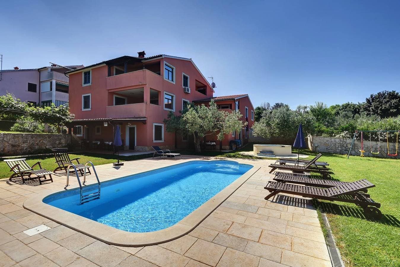 400 Meter zum Strand mit Pool, Whirlpool, Tischtennis 1