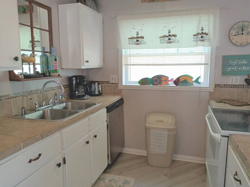 Häuschen in den Dünen! 1 Zi 1 Ba Ferienhaus mit Pool!Gehen Sie zum Strand! Guter Hund Ok 1
