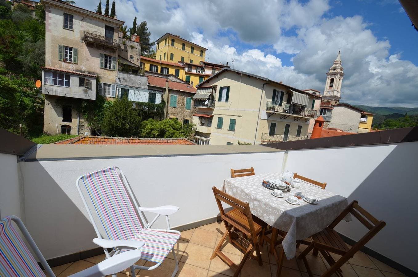 Foto 8 von 33: Altbau-Wohnung über zwei Etagen mit Dachterrasse, in herrschaftlichem Palazzo