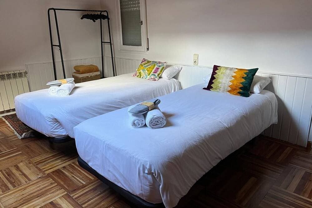 Foto 3 von 30: Puigcerdà VIII - Drei Schlafzimmer Wohnung, Schläft 7
