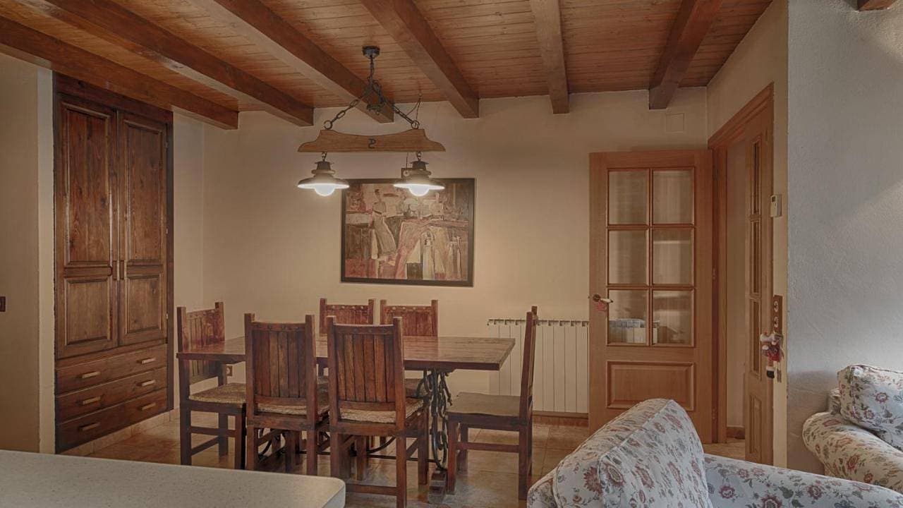 Foto 5 von 44: Three-Bedroom House