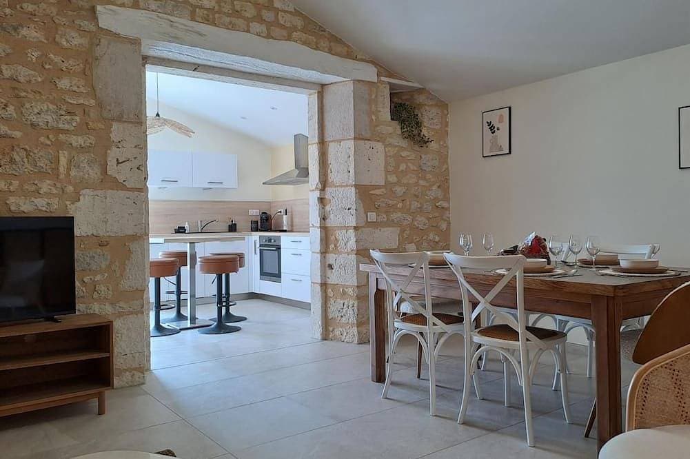 Gîte de Sarrasi sleeps 4 1