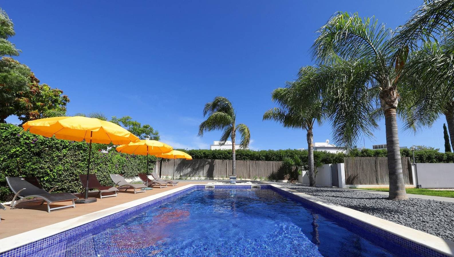 Foto 3 von 21: Perogil Suites: “Girassol”, Quinta do Perogil