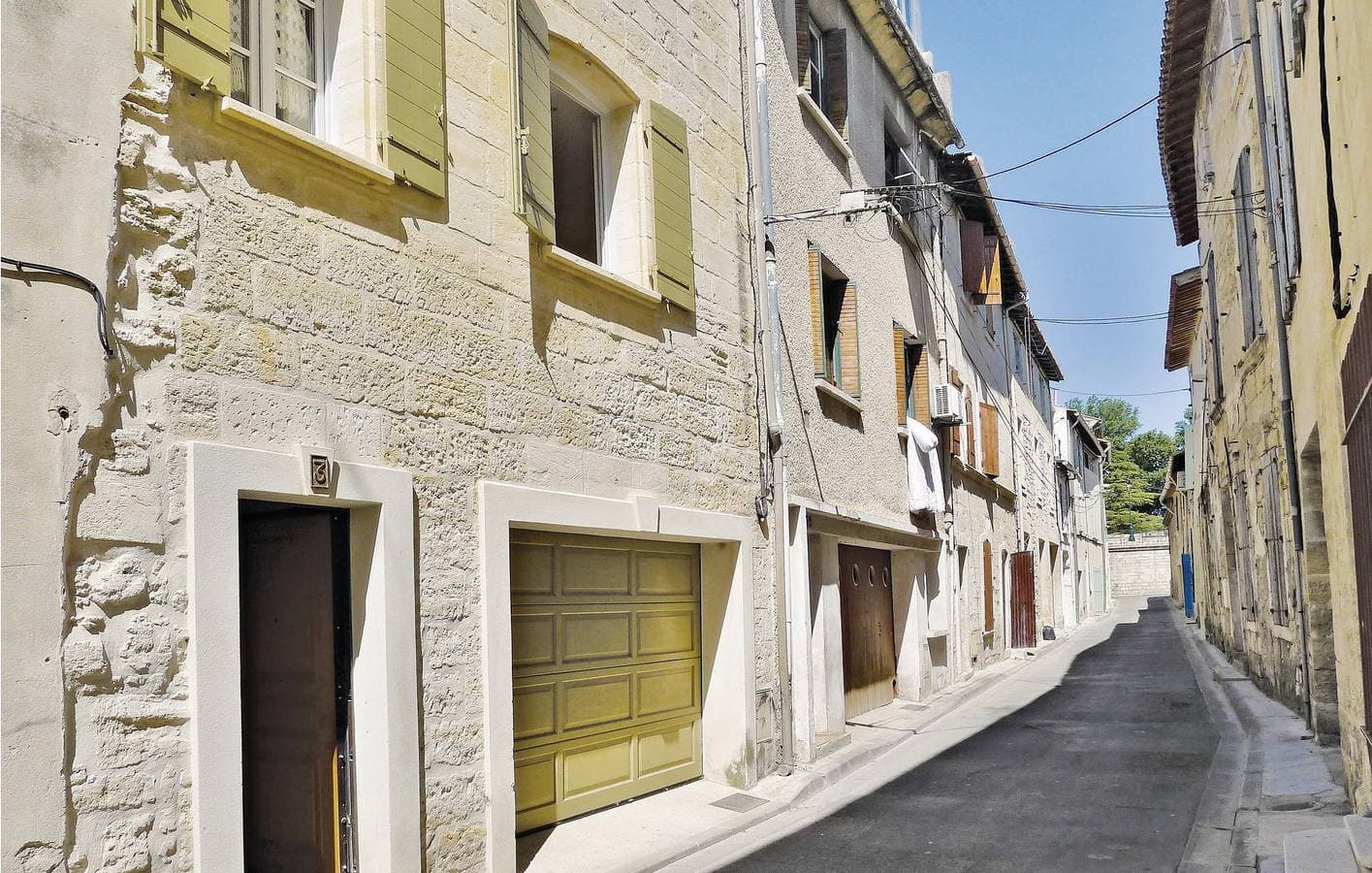 Beaucaire Wohnung: Parkplatz, Waschmaschine, TV & Internet 1