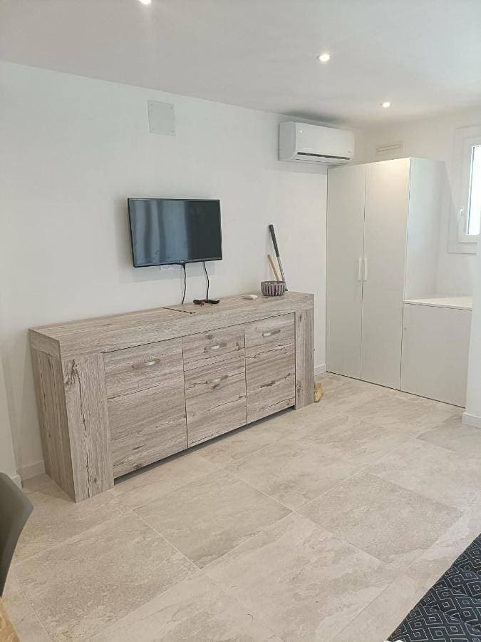 Foto 5 von 11: One-Bedroom Apartment