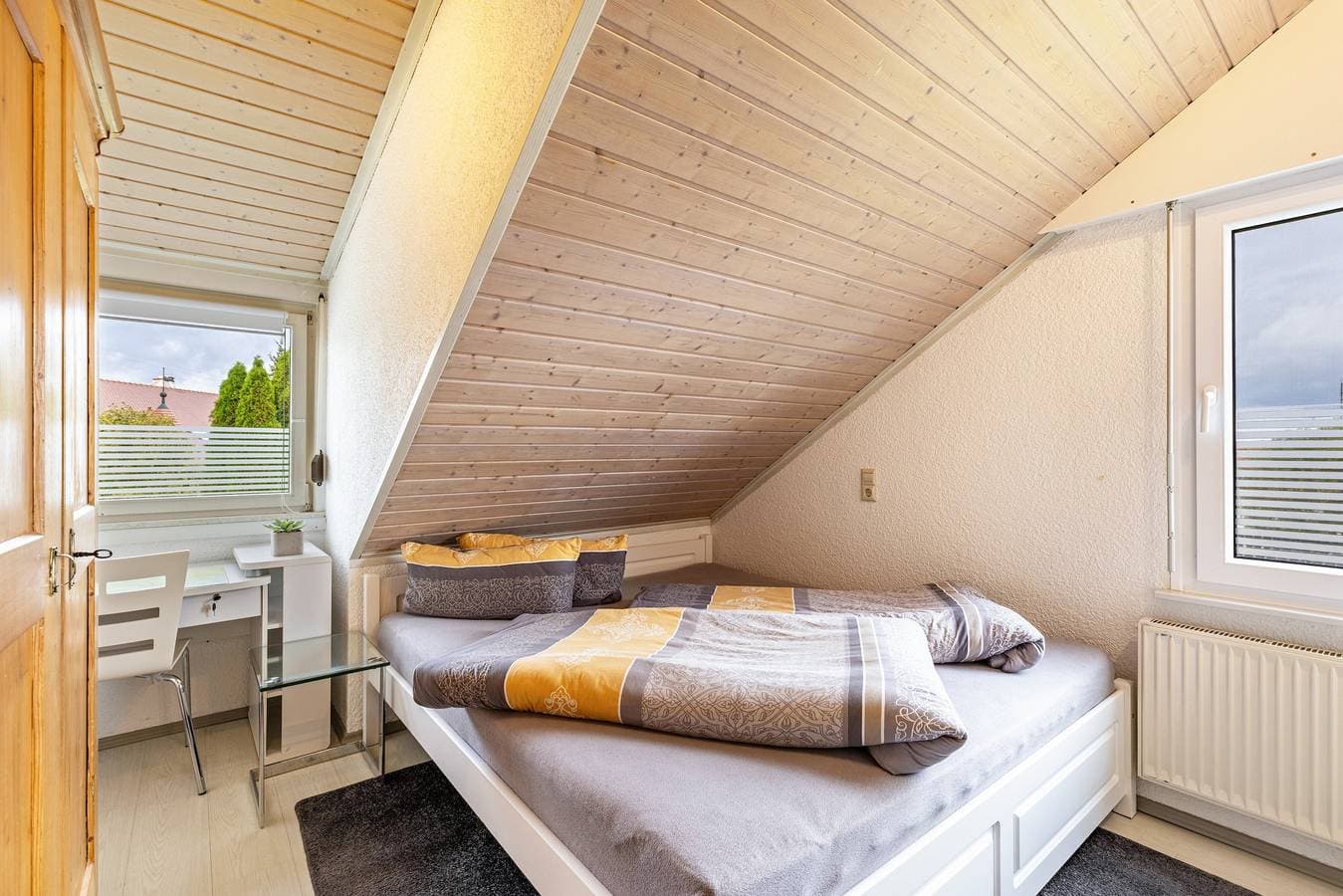 Foto 6 von 39: Ferienwohnung Christine mit Bergblick, privater Terrasse und WLAN